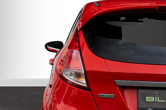 Ford Fiesta 8 of 30