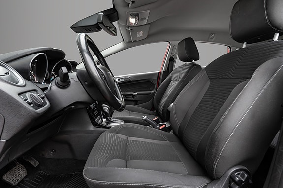 Ford Fiesta 13 of 30