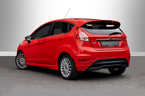 Ford Fiesta 2 of 30