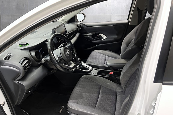 Toyota Yaris 9 of 19