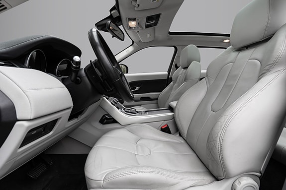 Land Rover Range Rover Evoque 12 of 30