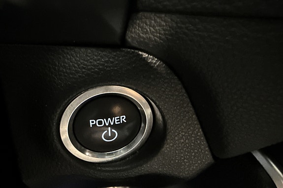 Toyota RAV4 23 of 26