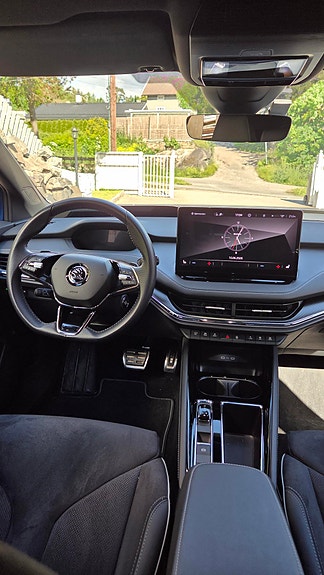 Skoda Enyaq 13 of 16