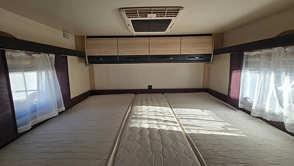 Hobby Siesta V65 GE - Hengerfeste, Sykkelstativ, Cruisekontroll, DAB, BT, TV, Enkle Senger , 2 x Aircondition 21 of 30
