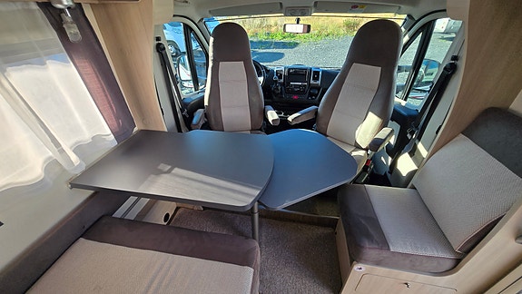 Hobby Siesta V65 GE - Hengerfeste, Sykkelstativ, Cruisekontroll, DAB, BT, TV, Enkle Senger , 2 x Aircondition 29 of 30