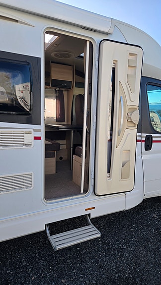Hobby Siesta V65 GE - Hengerfeste, Sykkelstativ, Cruisekontroll, DAB, BT, TV, Enkle Senger , 2 x Aircondition 9 of 30