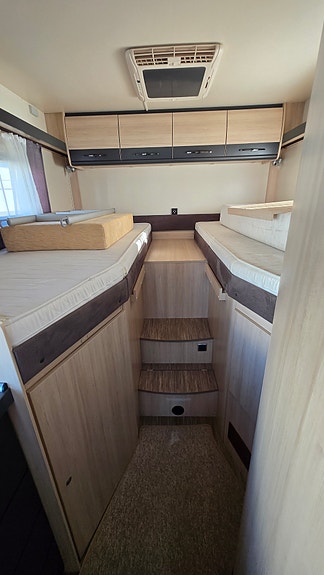 Hobby Siesta V65 GE - Hengerfeste, Sykkelstativ, Cruisekontroll, DAB, BT, TV, Enkle Senger , 2 x Aircondition 16 of 30