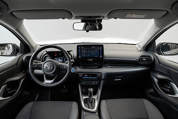 Toyota Yaris 19 of 30