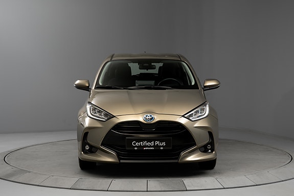 Toyota Yaris 6 of 30