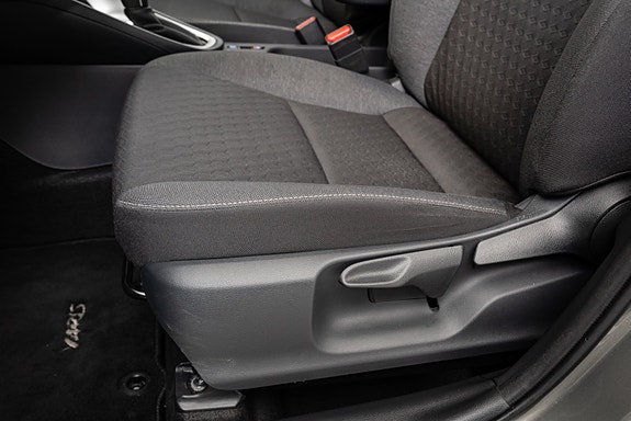 Toyota Yaris 16 of 30