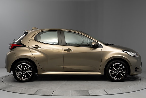 Toyota Yaris 5 of 30