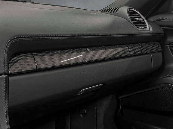 Porsche 718 Boxster S 26 of 29