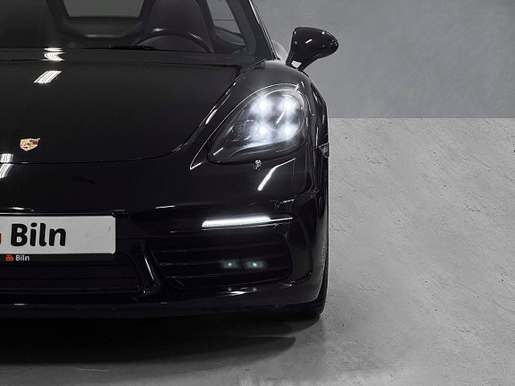 Porsche 718 Boxster S 8 of 29