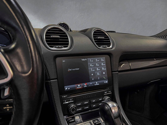 Porsche 718 Boxster S 21 of 29