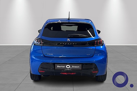 Peugeot e-208 4 of 16