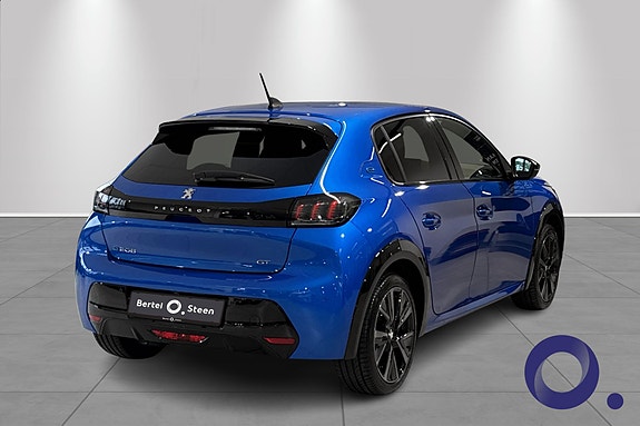 Peugeot e-208 6 of 16