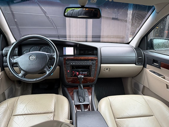 Opel Omega 12 of 18