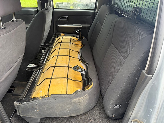 Isuzu D-max 11 of 17
