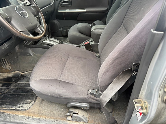 Isuzu D-max 10 of 17