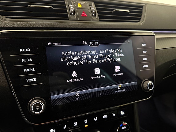 Skoda Superb 28 of 30