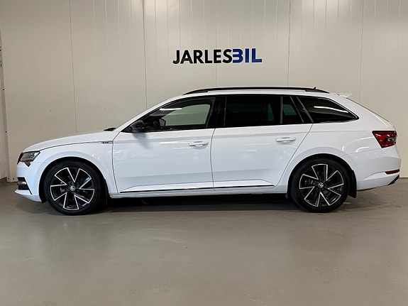 Skoda Superb 13 of 30