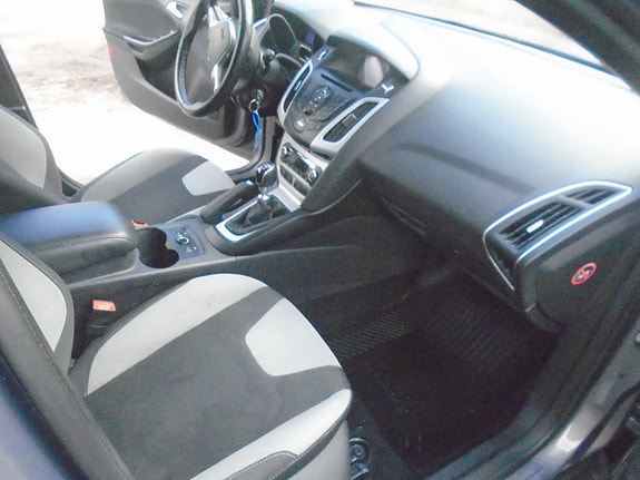 Ford Focus 19 of 21