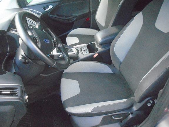 Ford Focus 16 of 21