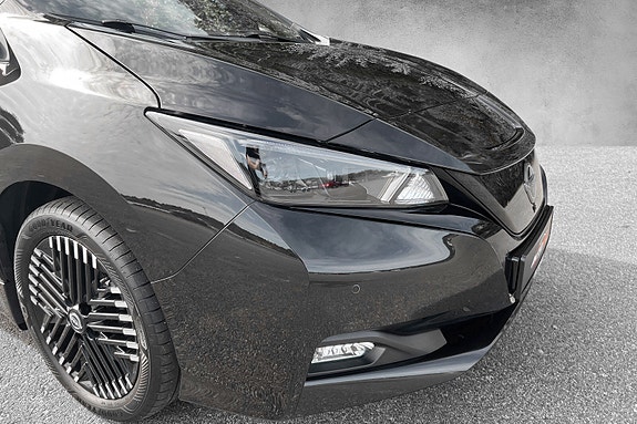 Nissan Leaf 6 of 20