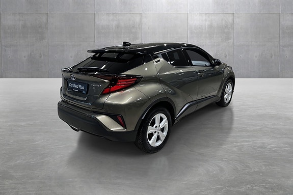 Toyota C-HR 5 of 18