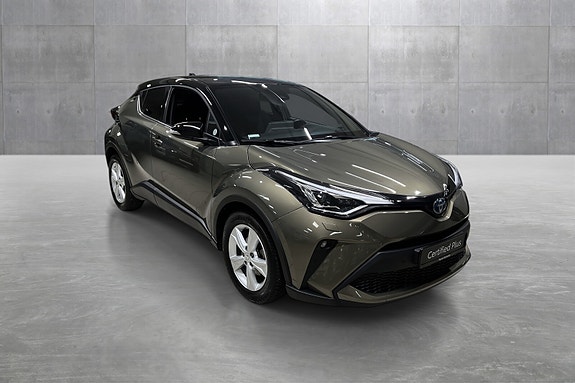 Toyota C-HR 7 of 18