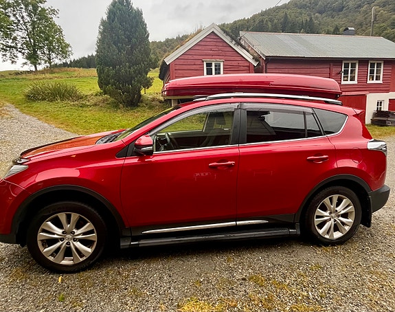 Toyota RAV4 5 of 29
