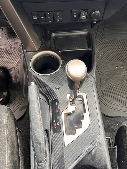 Toyota RAV4 23 of 29