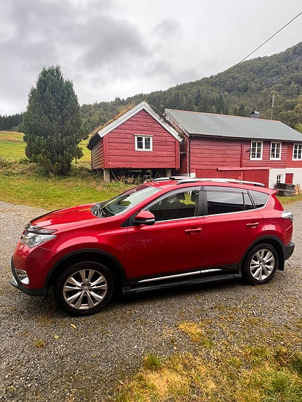 Toyota RAV4 14 of 29