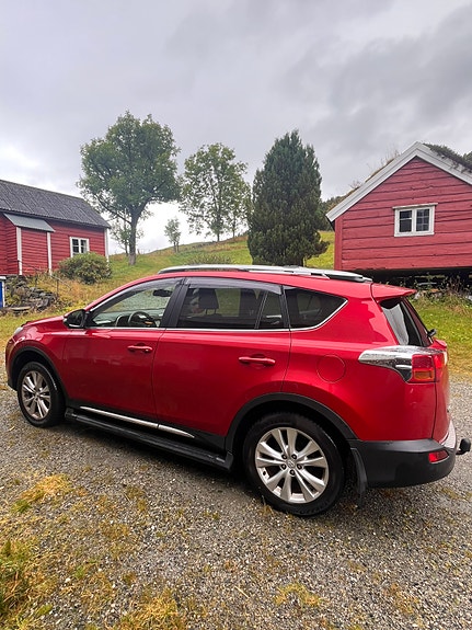 Toyota RAV4 13 of 29