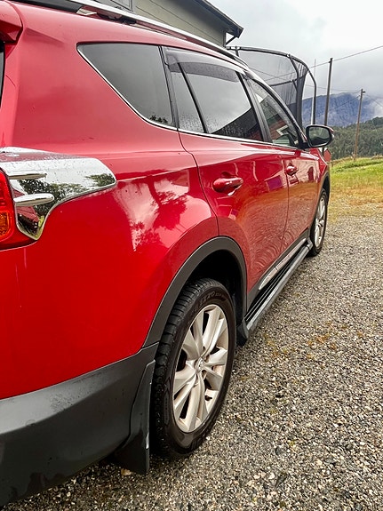 Toyota RAV4 25 of 29
