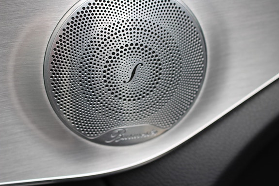 Mercedes-Benz 12 of 22