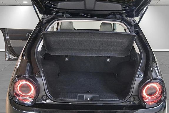 Honda e 16 of 19