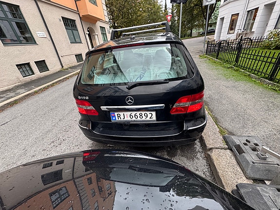 Mercedes-Benz B150 5 of 18