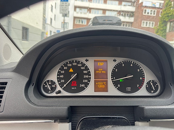Mercedes-Benz B150 18 of 18