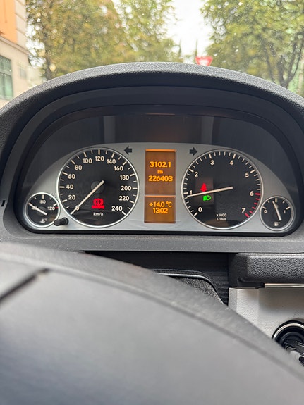 Mercedes-Benz B150 17 of 18