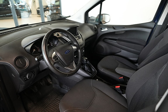 Ford Transit Courier 9 of 21