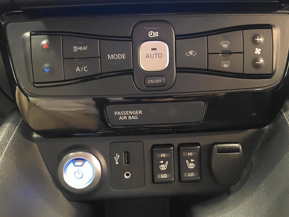 Nissan Leaf 22 of 30