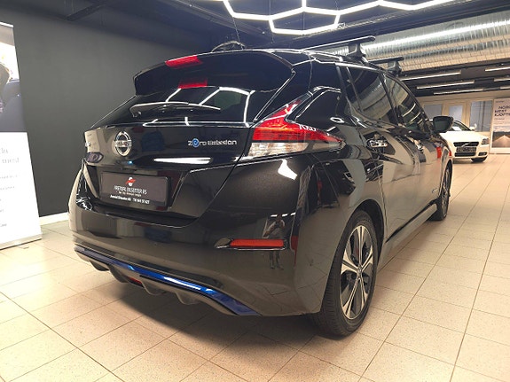 Nissan Leaf 9 of 30