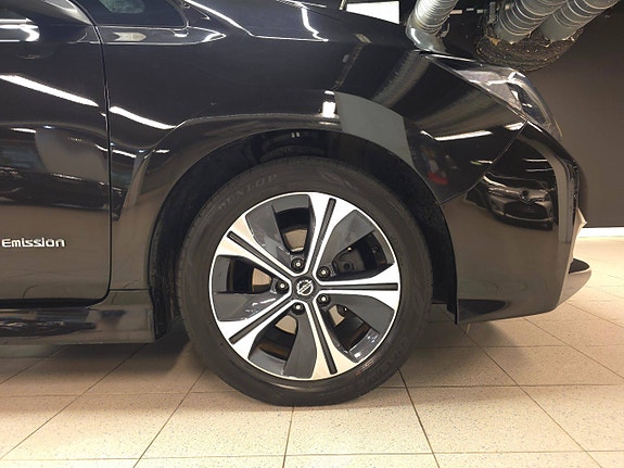 Nissan Leaf 12 of 30