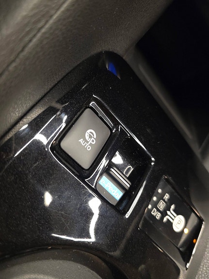 Nissan Leaf 23 of 30