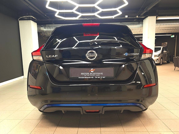 Nissan Leaf 8 of 30