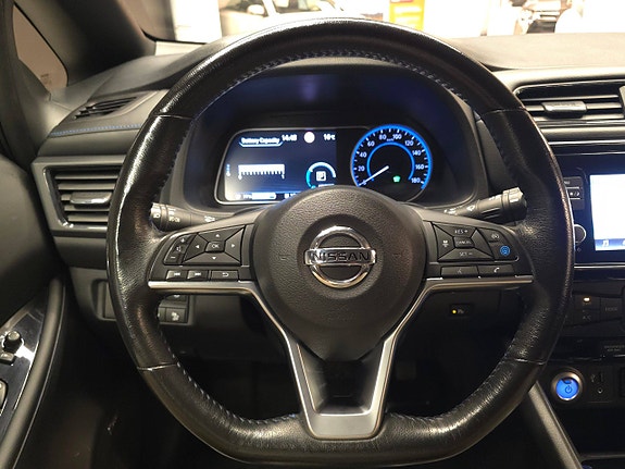 Nissan Leaf 15 of 30