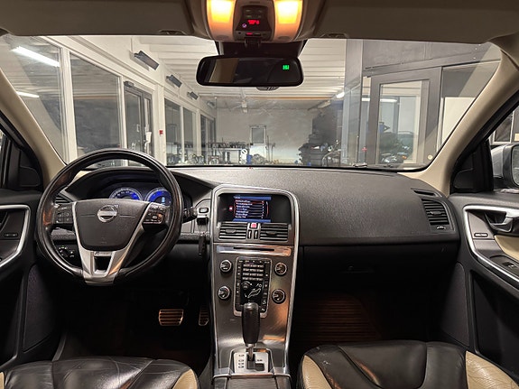Volvo XC60 28 of 30