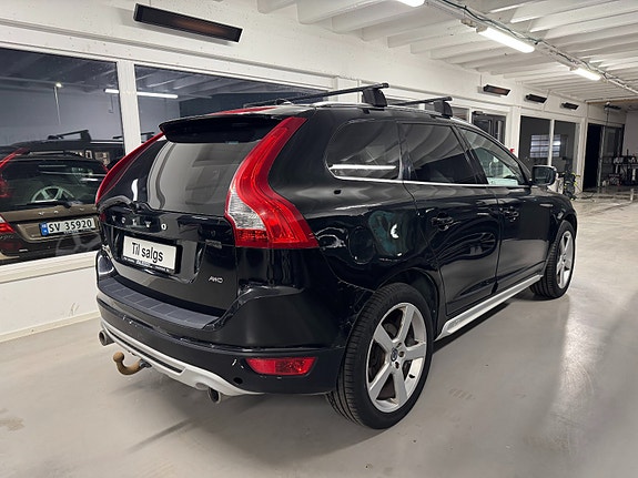 Volvo XC60 4 of 30