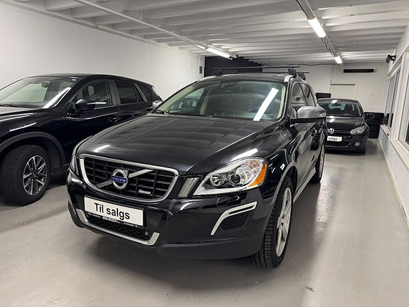 Volvo XC60 2 of 30
